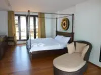 3rd Jacuzzi Villa with a Chiang Mai theme and lot's of shadow, while on the beach.